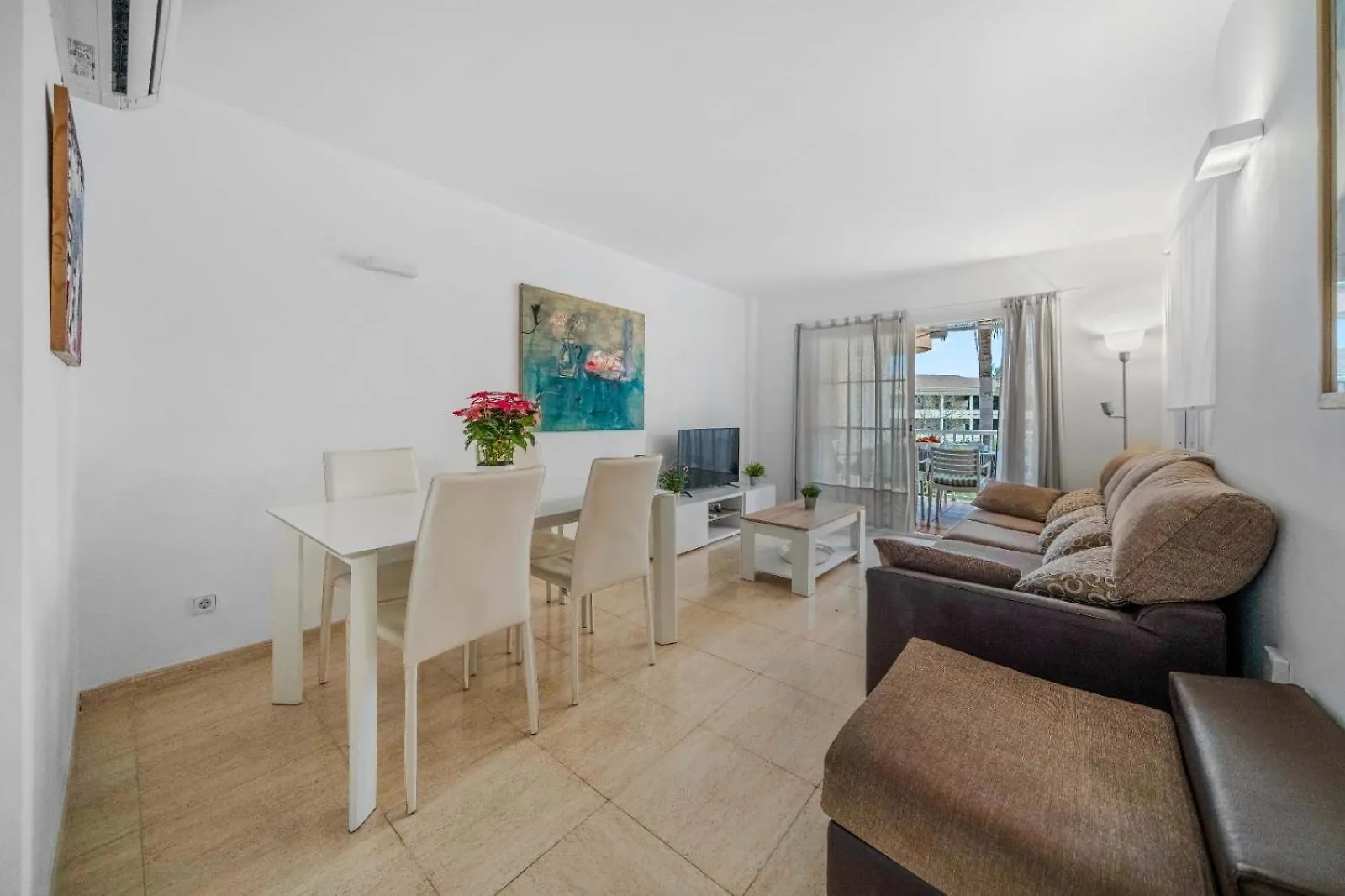 Olot Llenaire Apartment Port de Pollenca