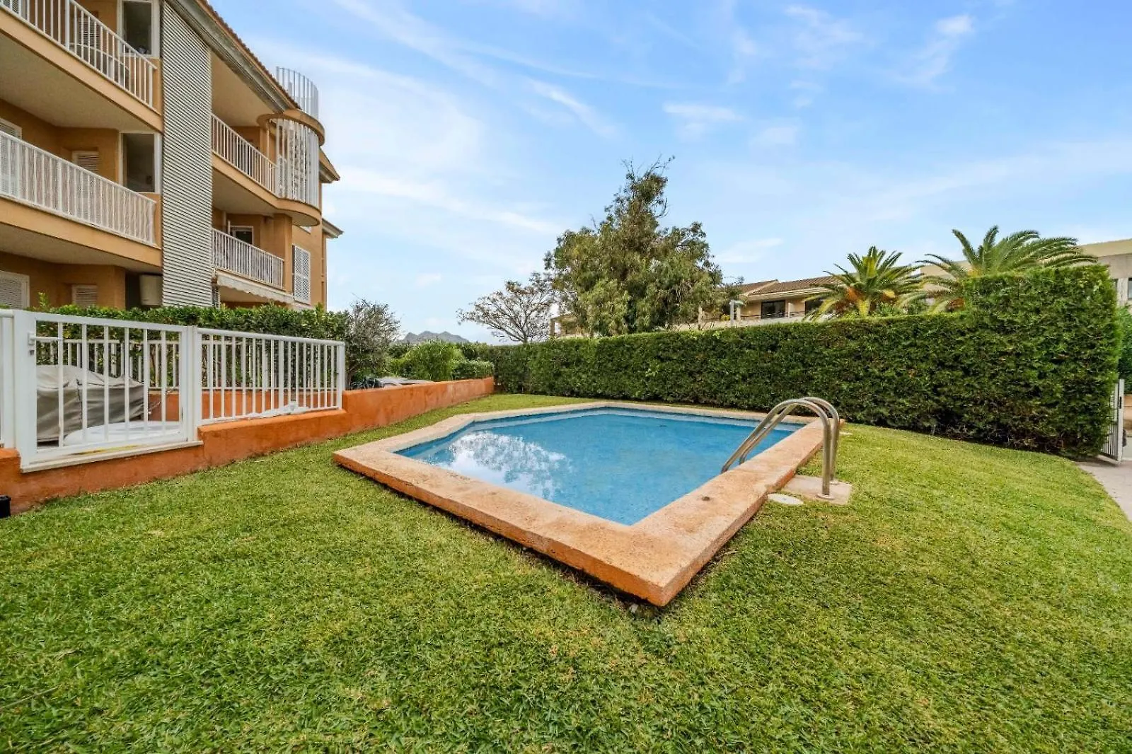 Olot Llenaire Apartment Port de Pollenca
